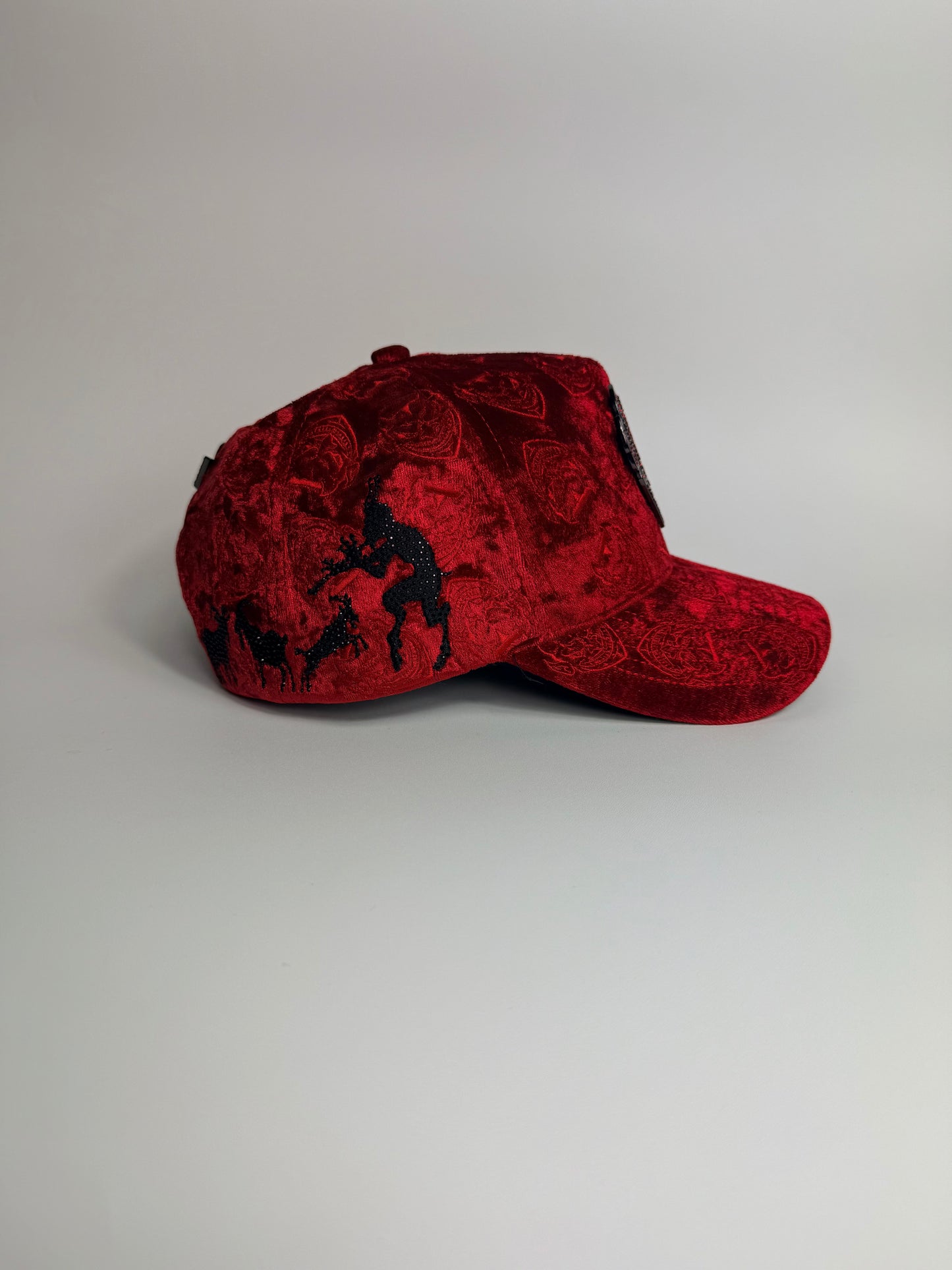 .LUCIFER VERSION 2 RED VELVET SNAPBACK ⚠️ PRE ORDER / PRE VENTA ⚠️