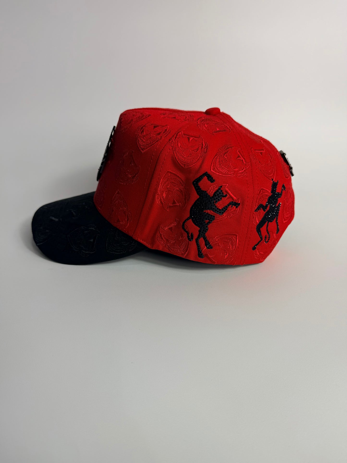 .LUCIFER VERSION 2 RED/BLACK SNAPBACK ⚠️PRE ORDER / PRE VENTA⚠️