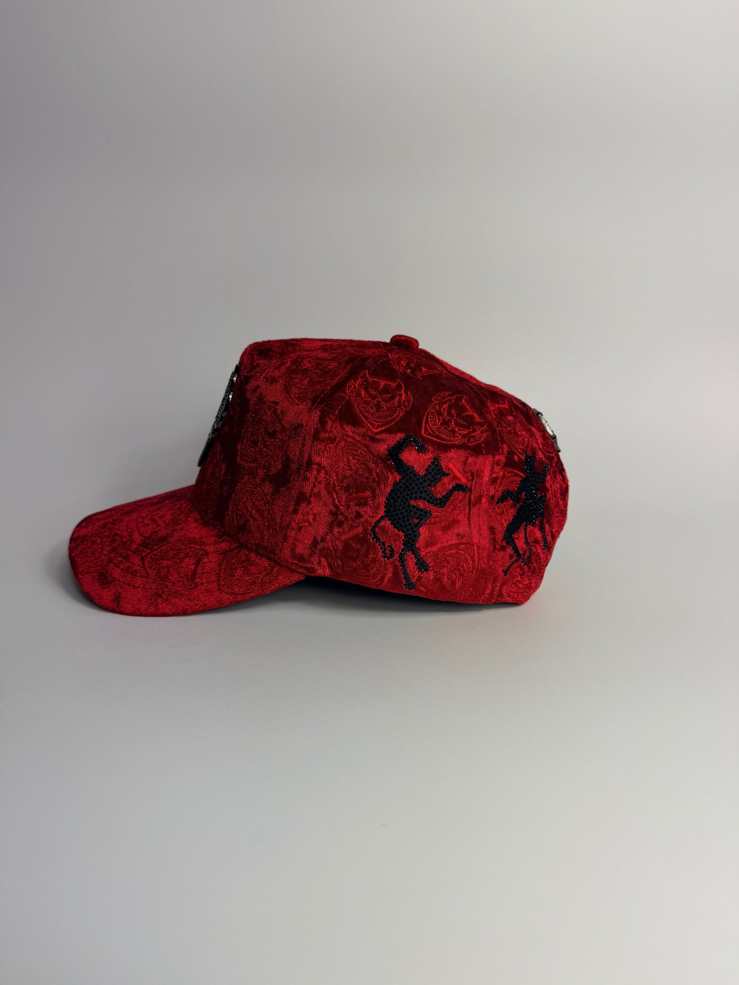 .LUCIFER VERSION 2 RED VELVET SNAPBACK ⚠️ PRE ORDER / PRE VENTA ⚠️