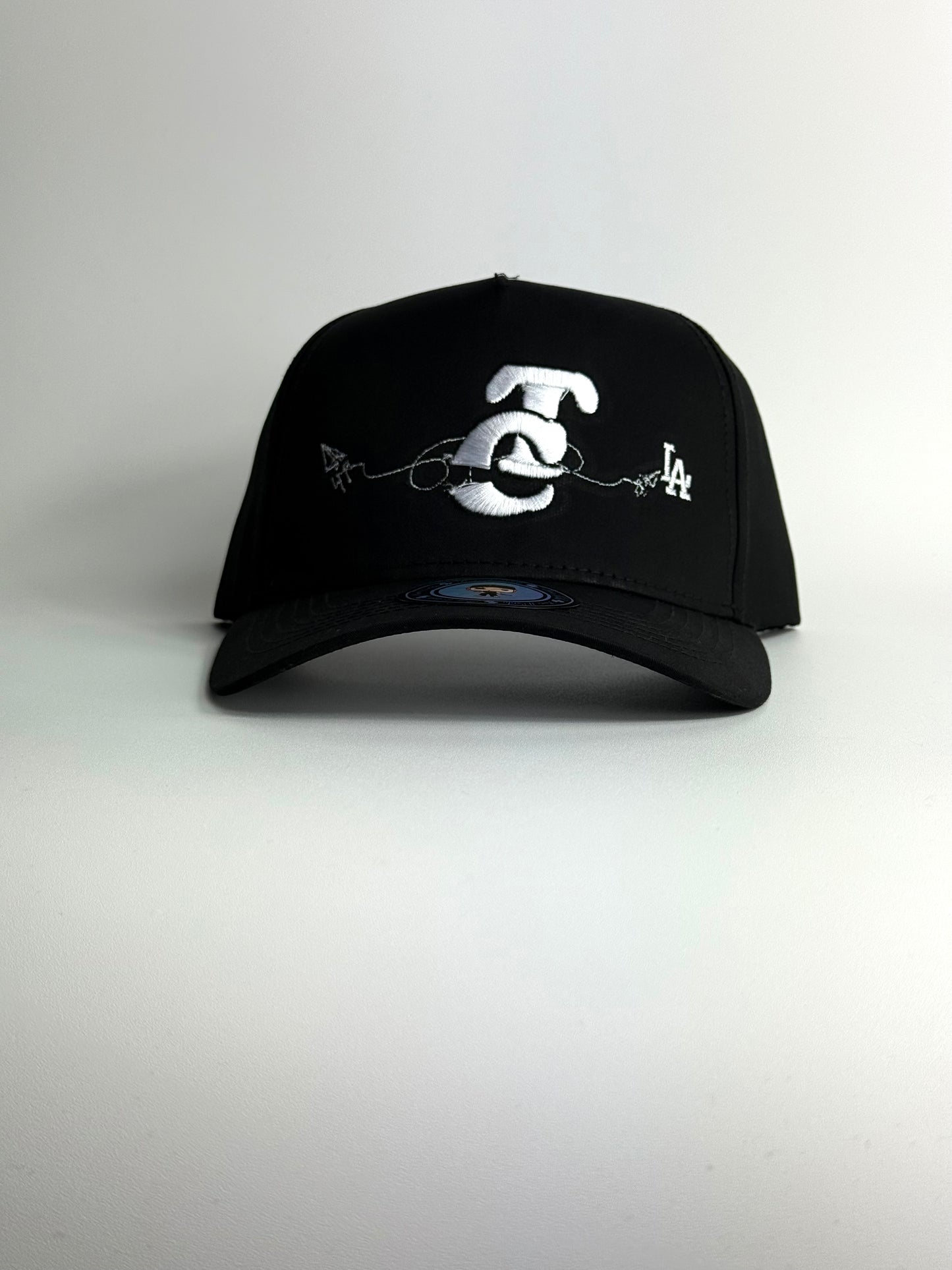 TC to La black snapback