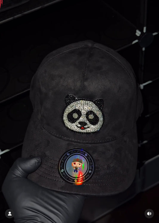 El panda adiamantada black suede snapback