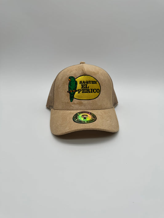 Saquen el perico khaki gorra gamuza