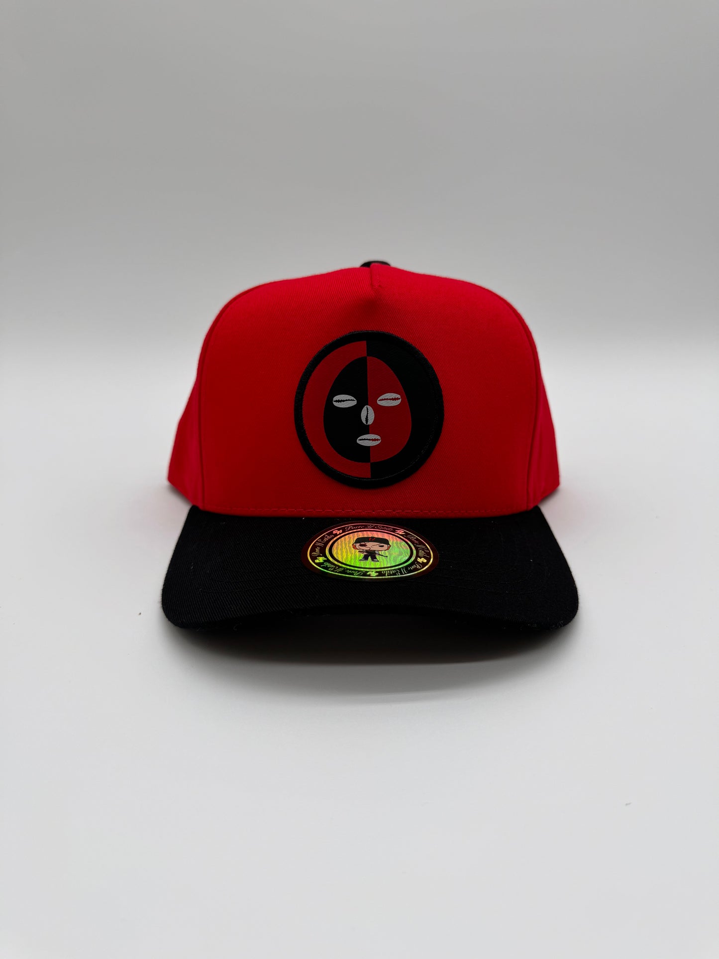 Elegua roja con negra snapback