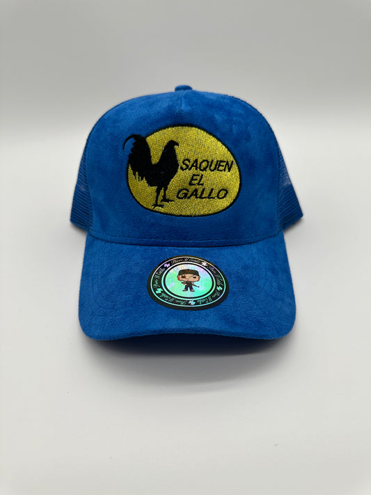 Saquen el gallo azul gamuza trucker hat